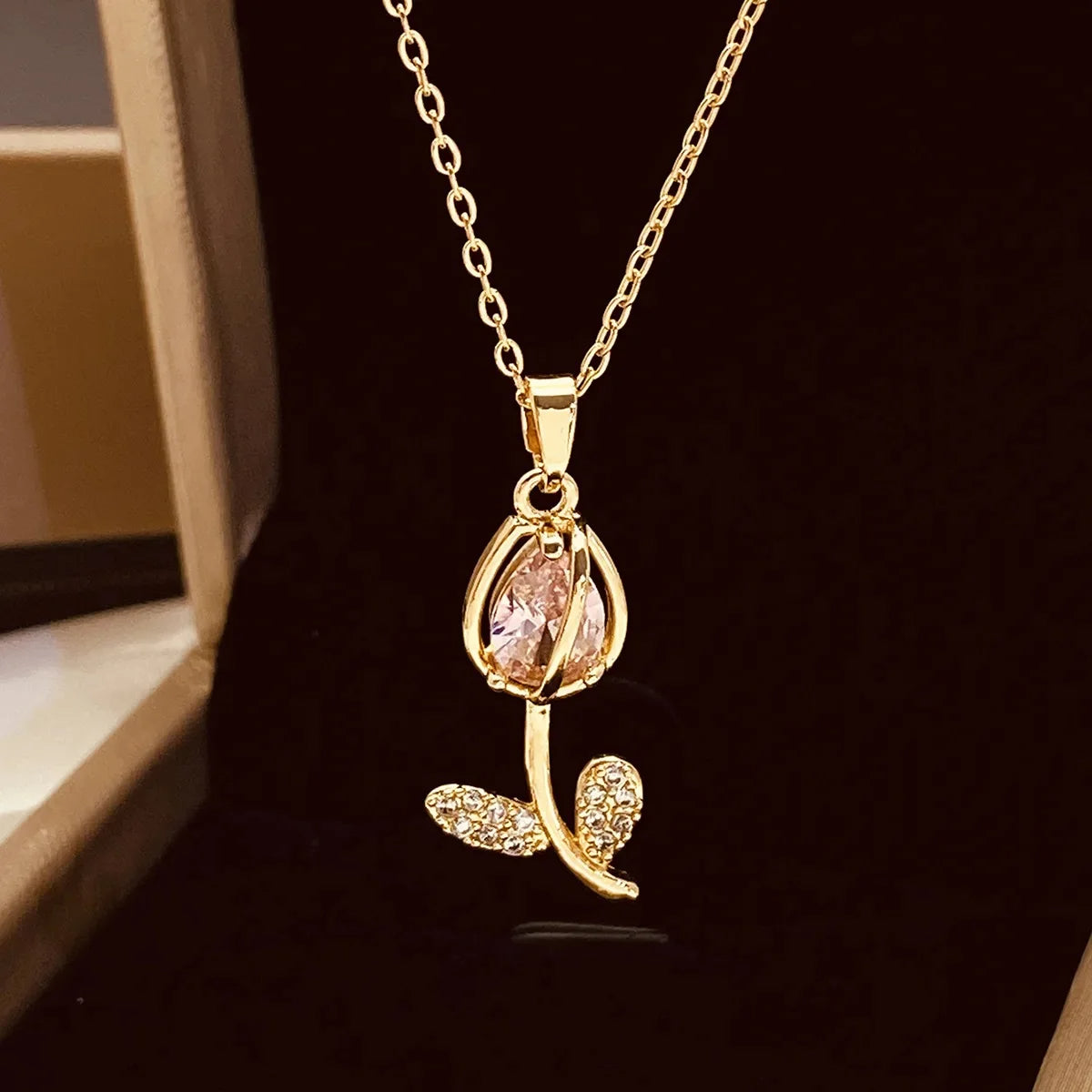 Collar Elegante Tulipán Rojo + Caja De Regalo